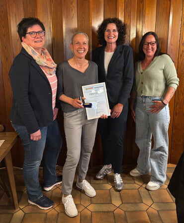 v.l.n.r.: 1. Vorsitzende Heike Vogel, Karin Hartnagel, BMin Diana Danner, 2. Vorsitzende Alexandra Widmer