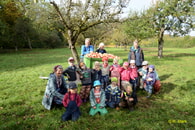 Apfelernte mit dem Naturkindergarten
