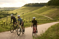 Rennradliebe - Das Land der 1000 H&uuml;gel pr&auml;sentiert neue Rennrad-Collection zum Saisonauftakt